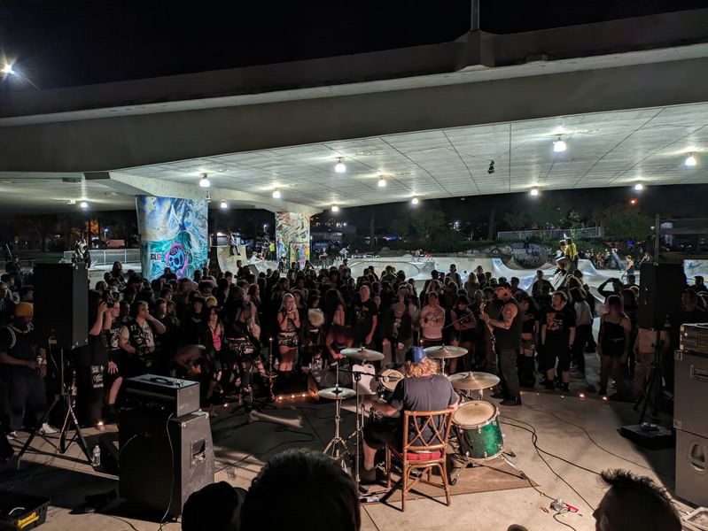 Live performance of the band &lsquo;Pain Without End&rsquo; in front of the skatepark